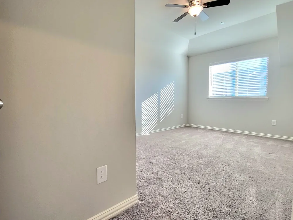 829 Ben Lane Lewisville, TX 75056