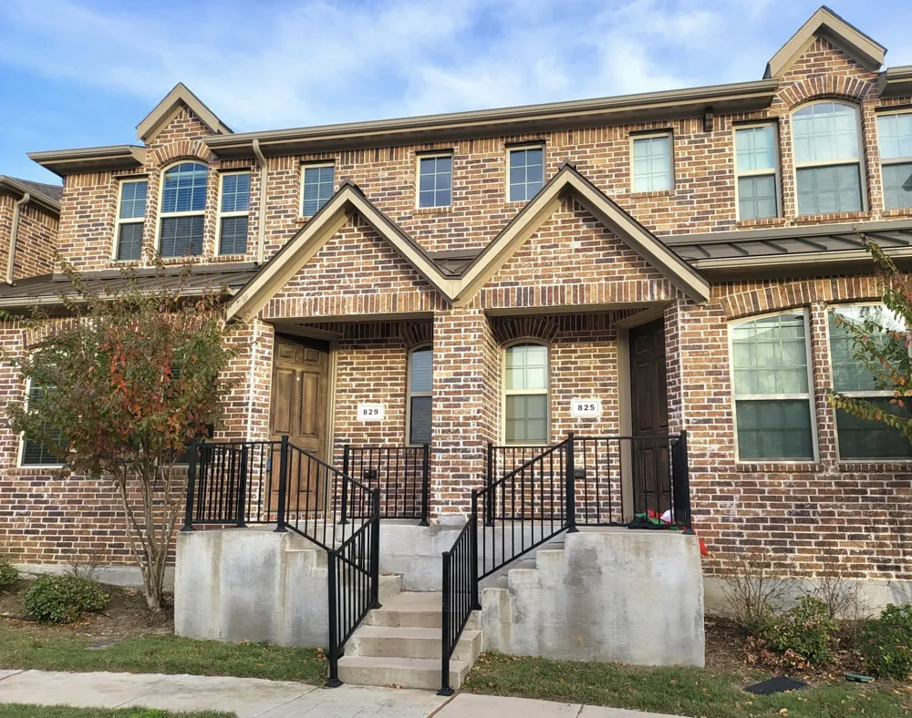 829 Ben Lane Lewisville, TX 75056