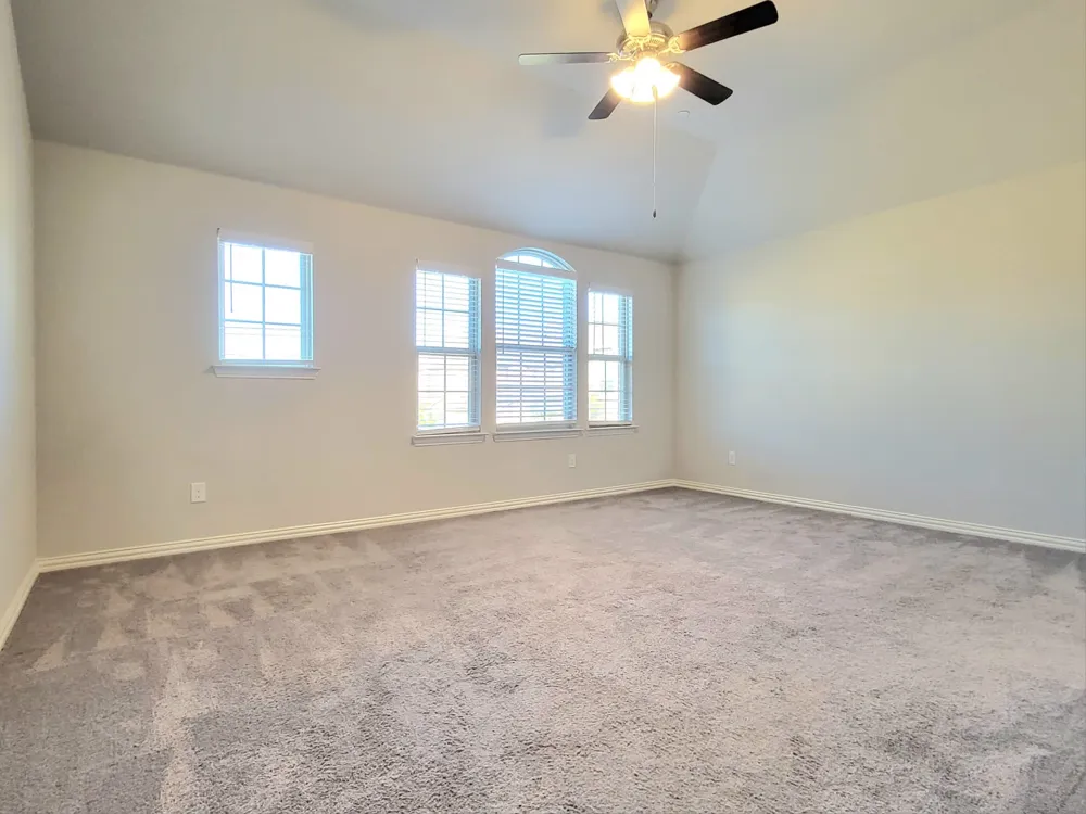 829 Ben Lane Lewisville, TX 75056