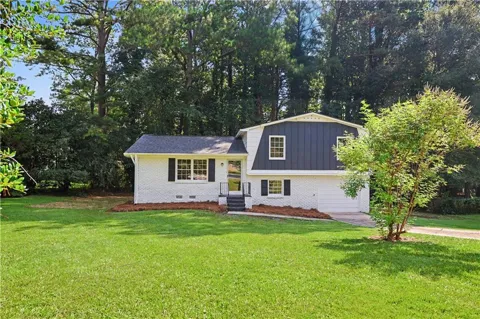 6200 Auburn Drive