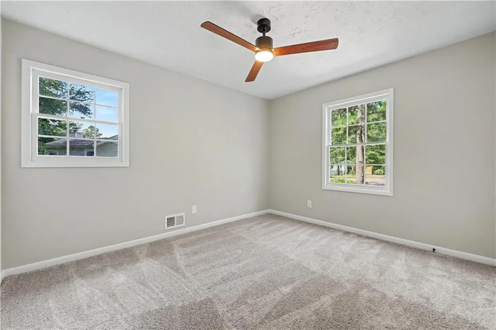 6200 Auburn Drive Riverdale, GA 30296