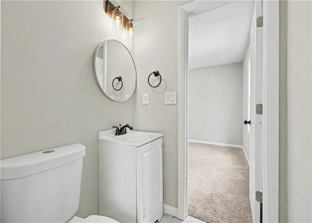 6200 Auburn Drive Riverdale, GA 30296