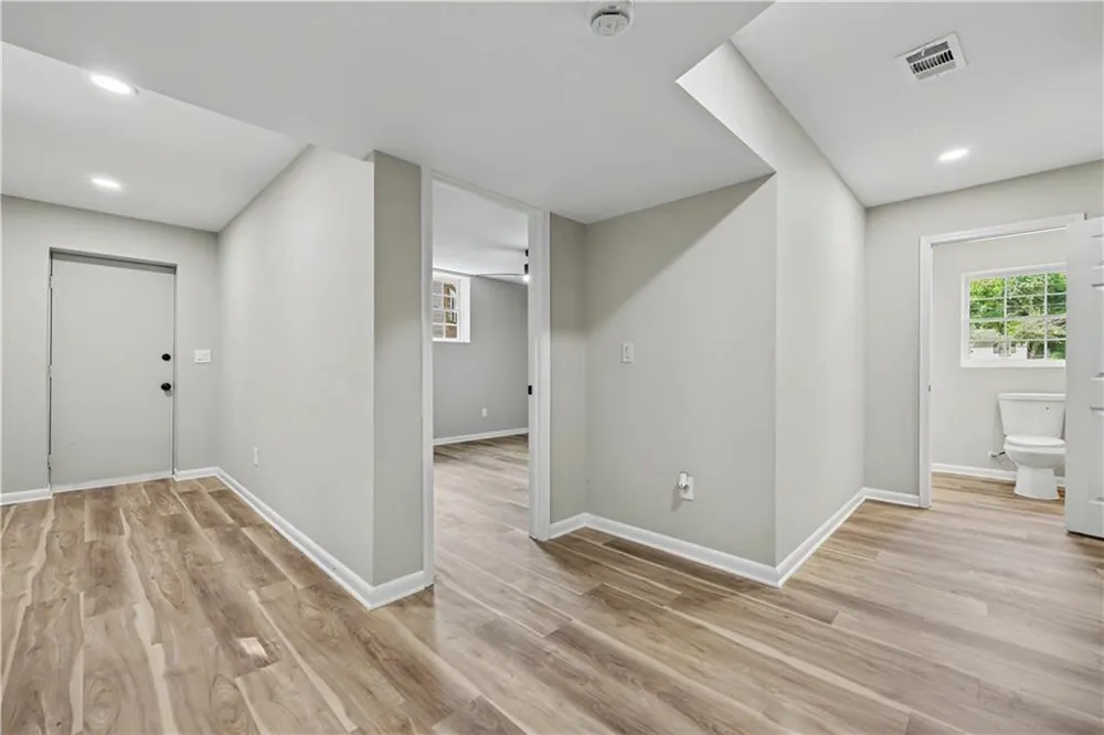 6200 Auburn Drive Riverdale, GA 30296