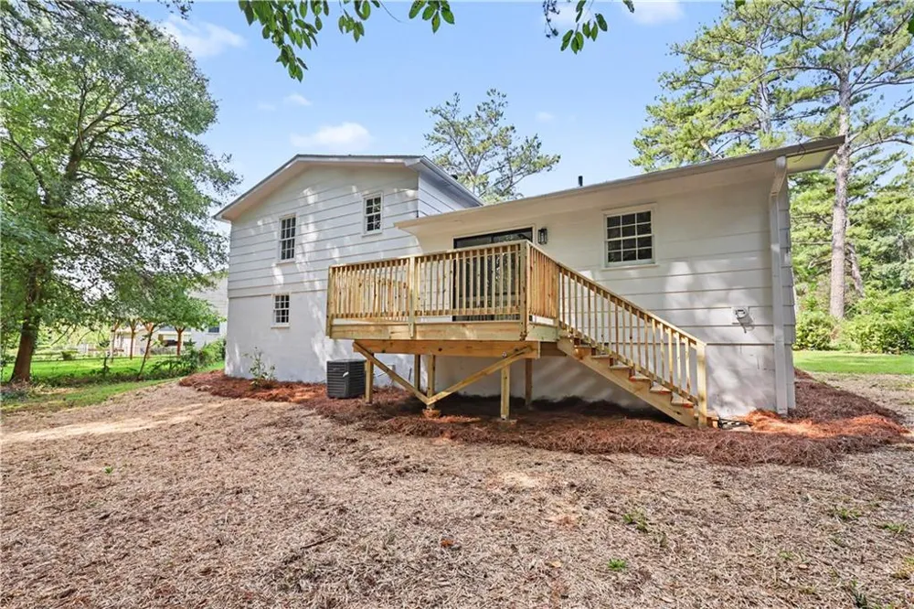 6200 Auburn Drive Riverdale, GA 30296