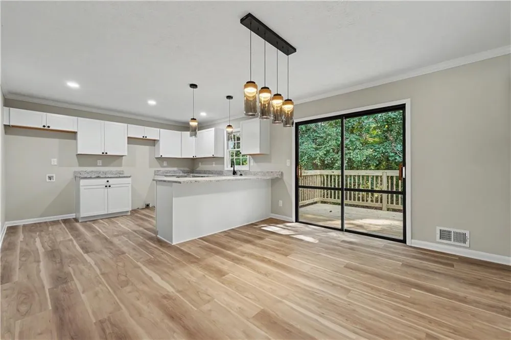 6200 Auburn Drive Riverdale, GA 30296