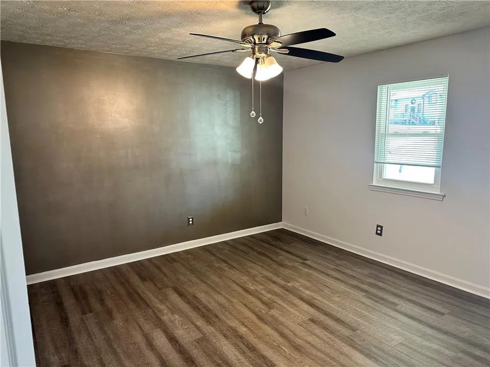 4183 Red Laurel Way Snellville, GA 30039