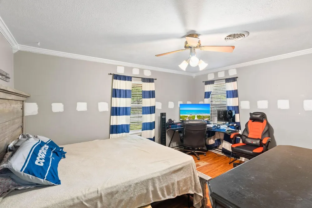 324 Woodlawn Street Sinton, TX 78387