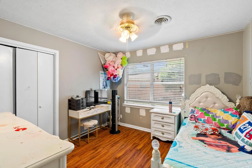 324 Woodlawn Street Sinton, TX 78387