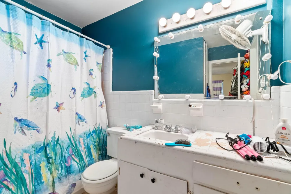 324 Woodlawn Street Sinton, TX 78387