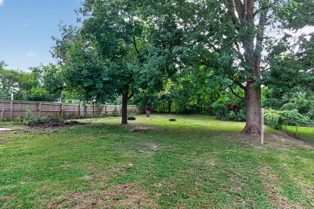 632 Fairyland Avenue Jackson, MI 49202