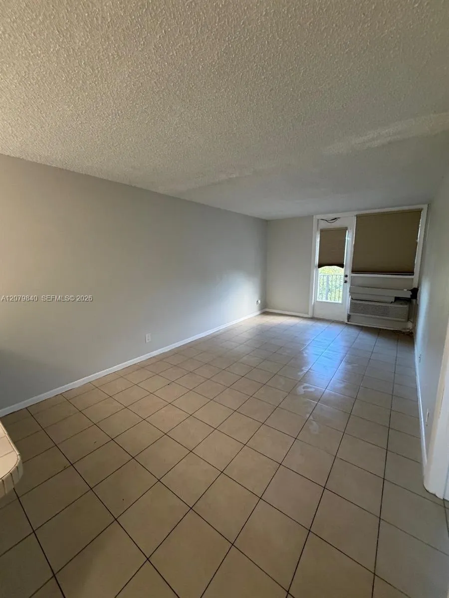 2771 Riverside Dr #503-A Coral Springs, FL 33065