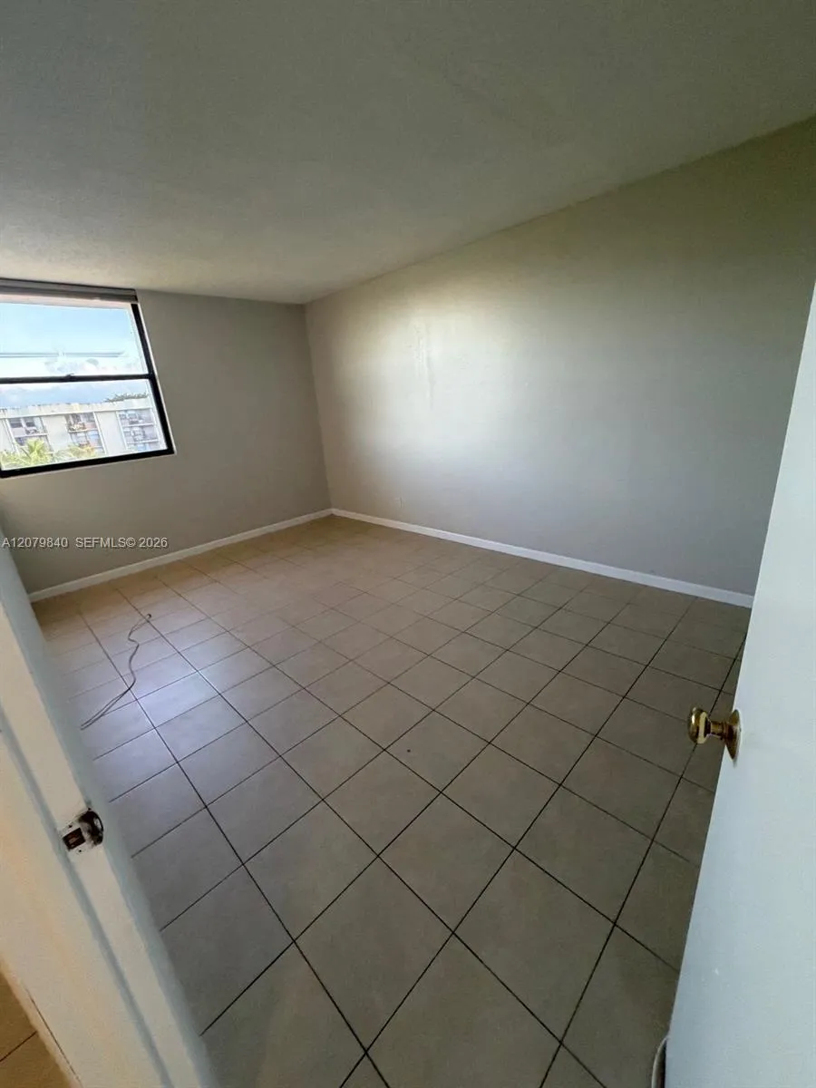 2771 Riverside Dr #503-A Coral Springs, FL 33065