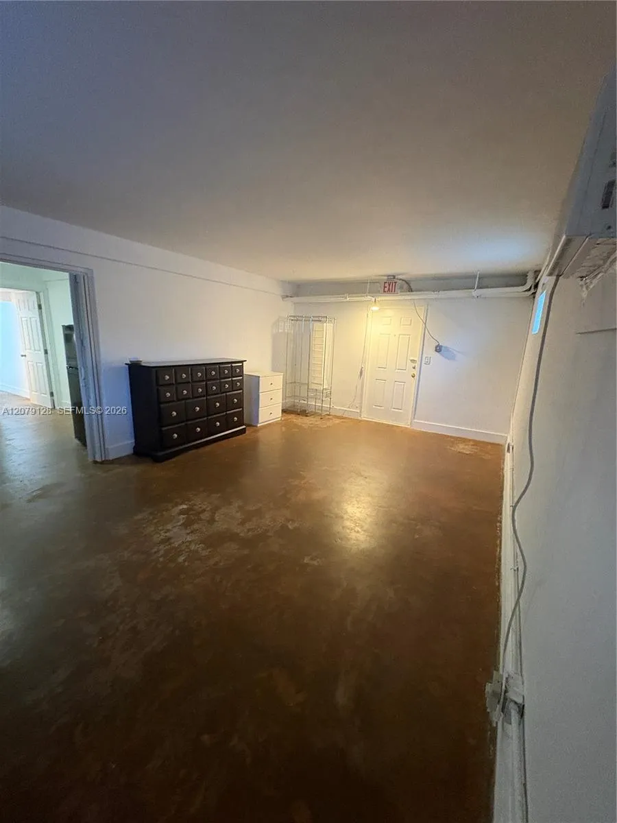 1751 Washington Ave #1H Miami Beach, FL 33139