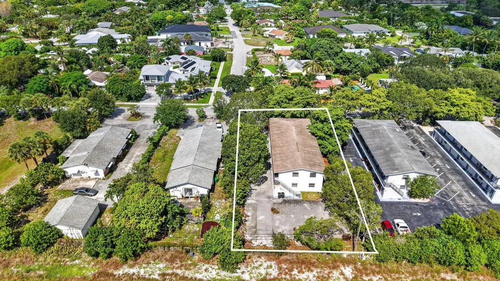1601 NE 3RD AVENUE Delray Beach, FL 33444