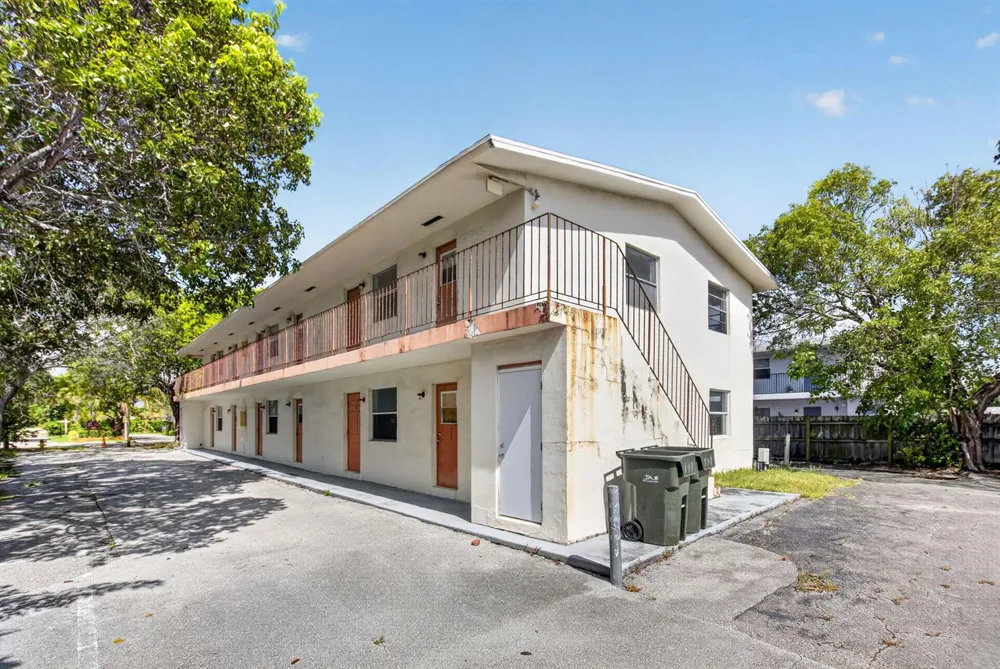 1601 NE 3RD AVENUE Delray Beach, FL 33444