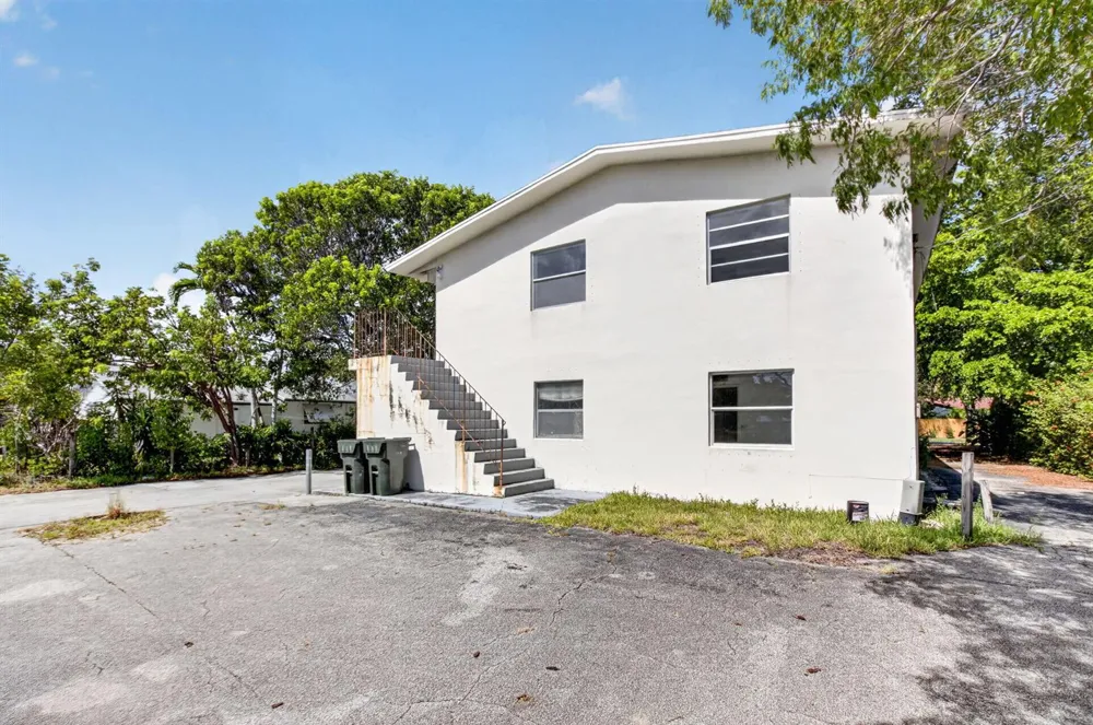 1601 NE 3RD AVENUE Delray Beach, FL 33444