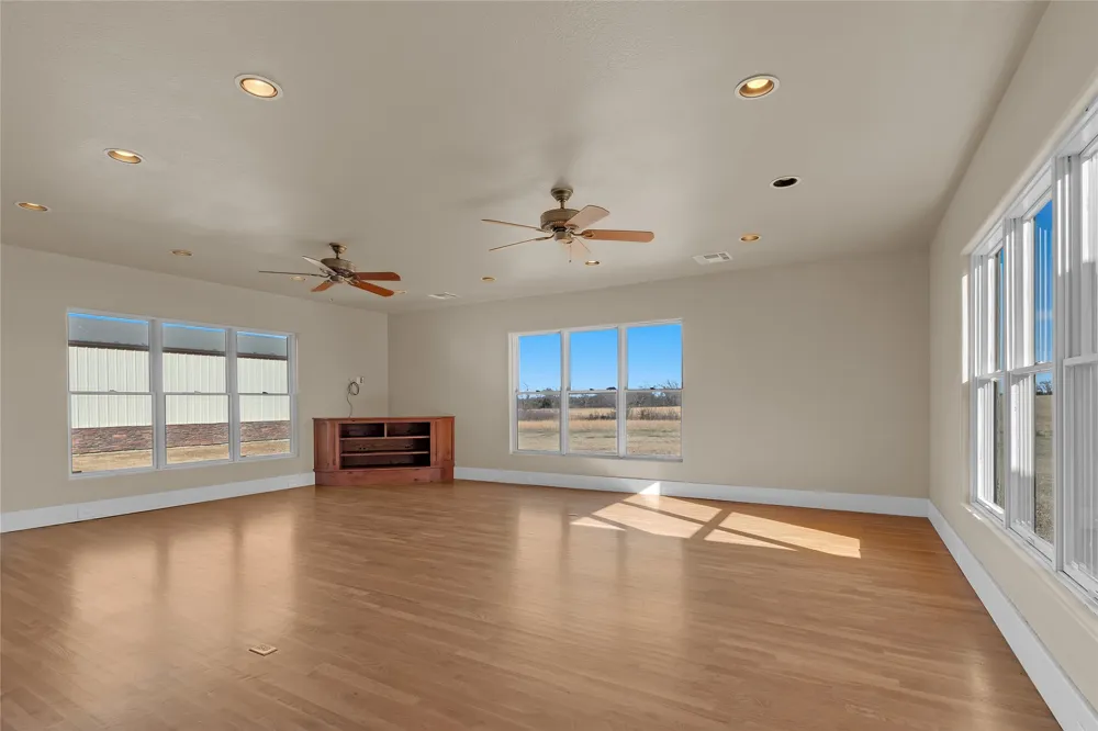 4324 Alt 75 Highway Beggs, OK 74421