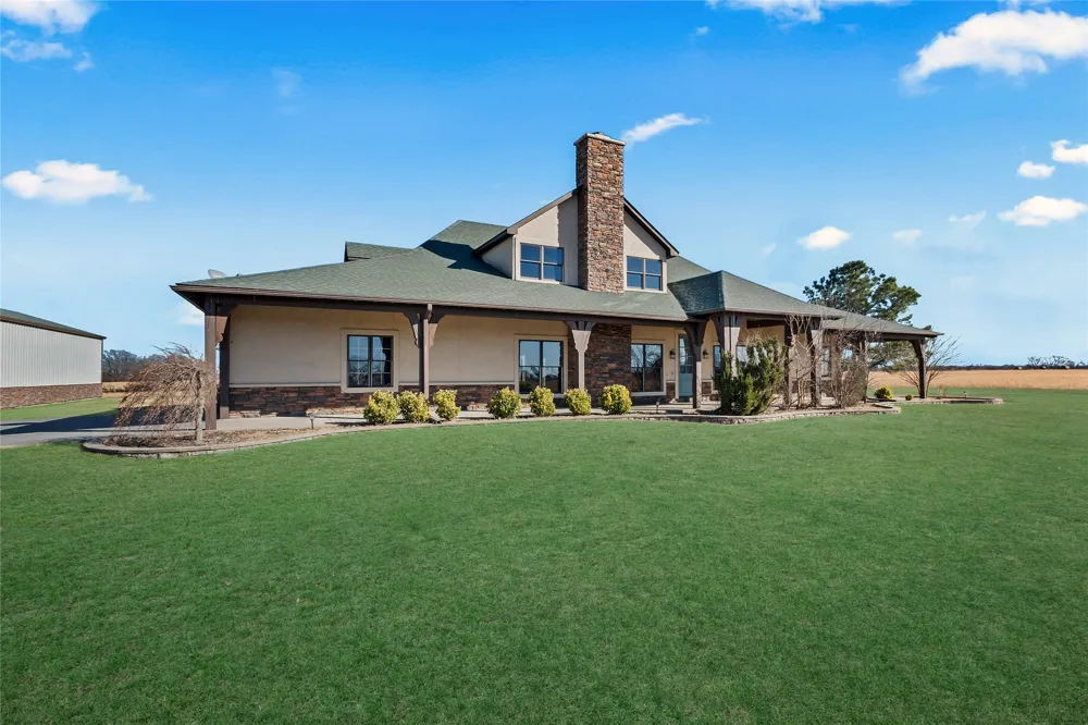 4324 Alt 75 Highway Beggs, OK 74421