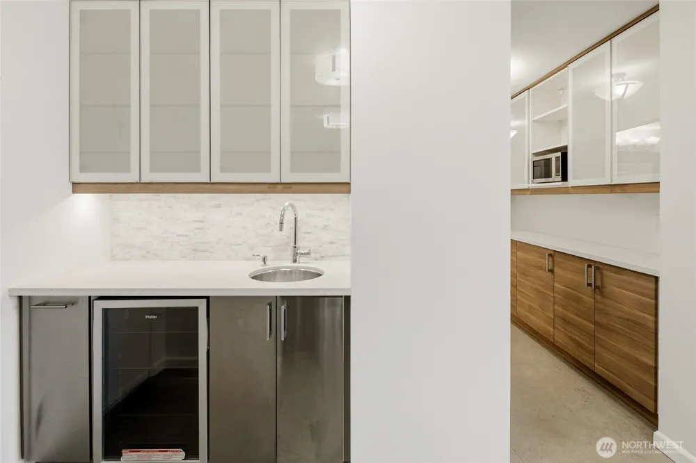 2100 3rd Avenue #602 Seattle, WA 98121