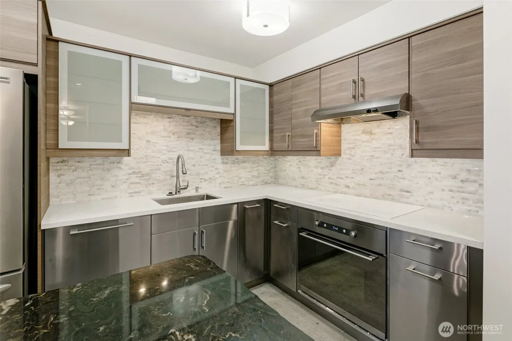 2100 3rd Avenue #602 Seattle, WA 98121