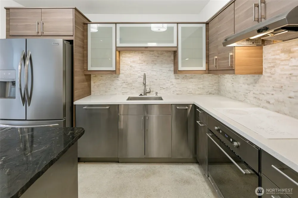 2100 3rd Avenue #602 Seattle, WA 98121
