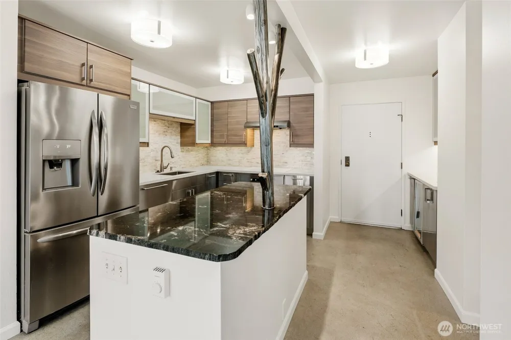 2100 3rd Avenue #602 Seattle, WA 98121