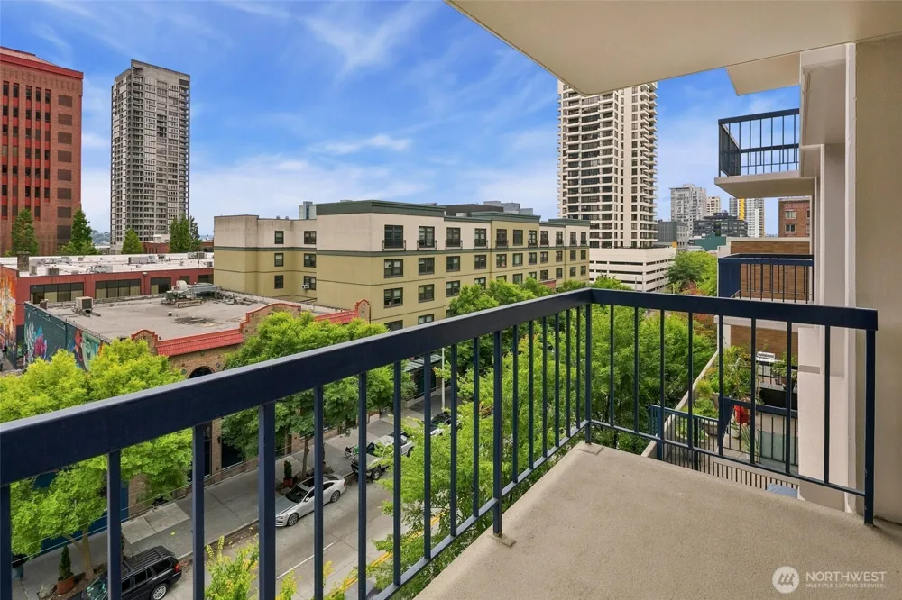 2100 3rd Avenue #602 Seattle, WA 98121