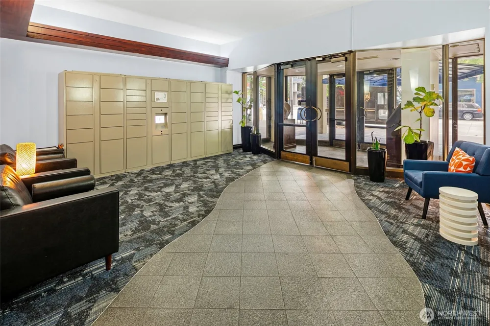 2100 3rd Avenue #602 Seattle, WA 98121