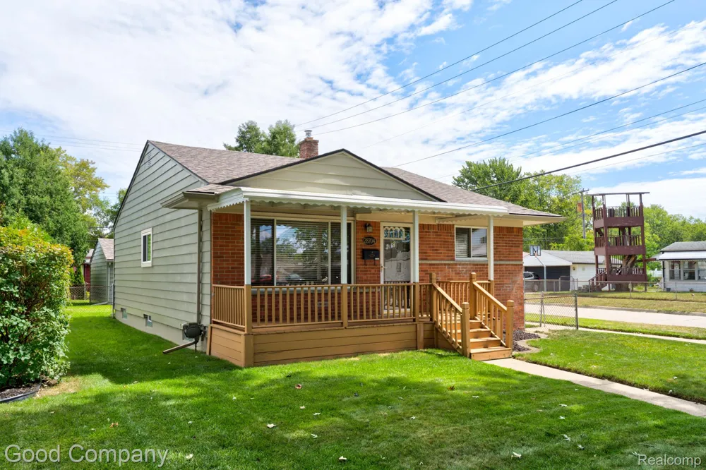 28704 Townley Street Madison Heights City, MI 48071