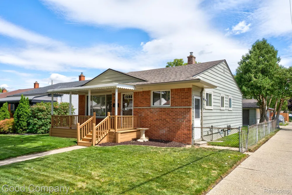 28704 Townley Street Madison Heights City, MI 48071