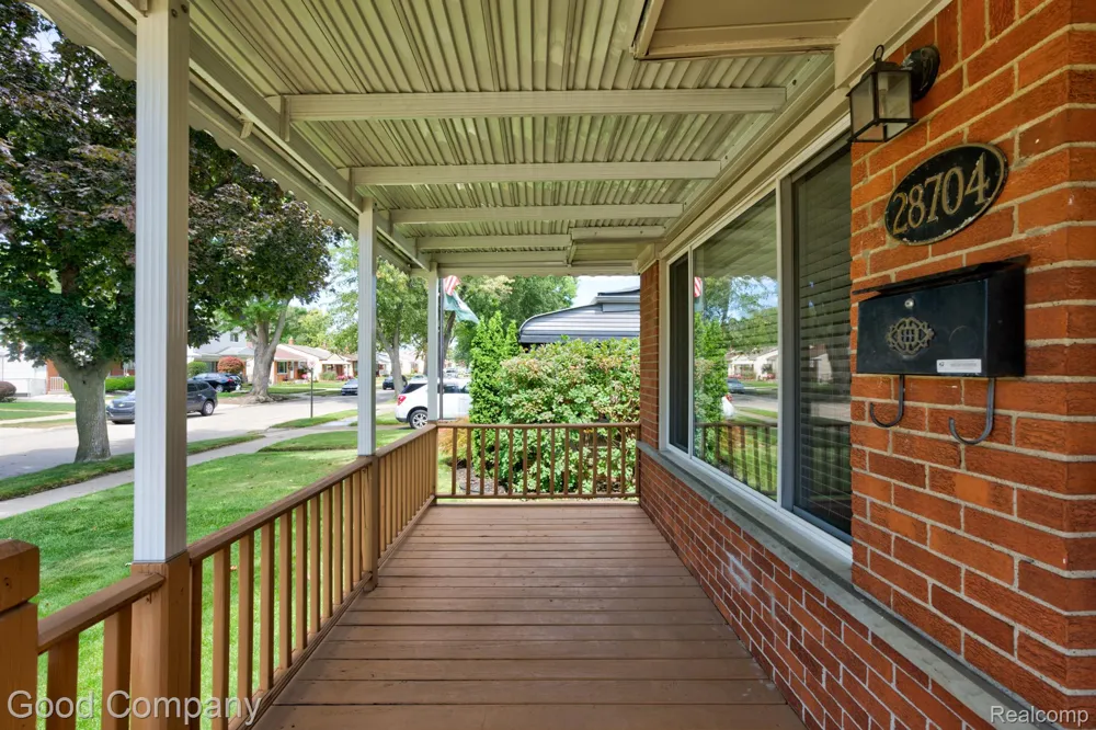 28704 Townley Street Madison Heights City, MI 48071
