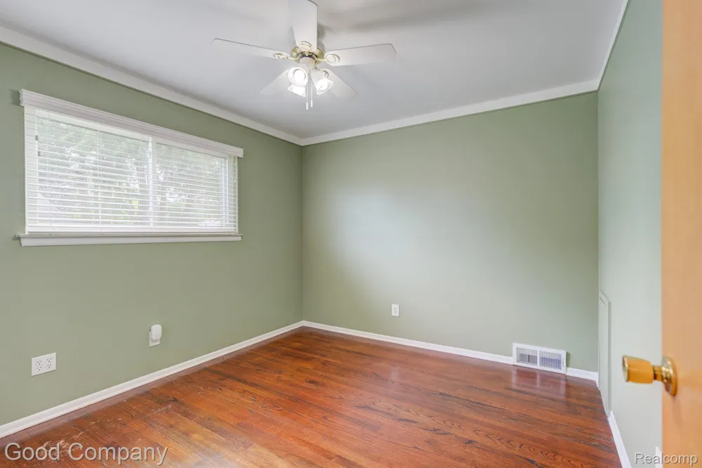 28704 Townley Street Madison Heights City, MI 48071