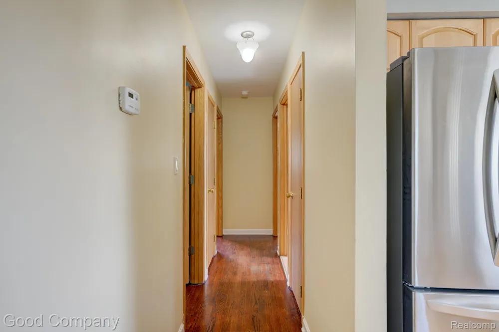 28704 Townley Street Madison Heights City, MI 48071