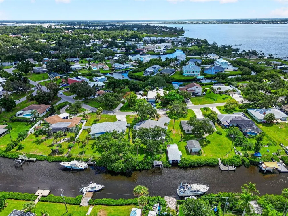 341 SHORE DRIVE Ellenton, FL 34222