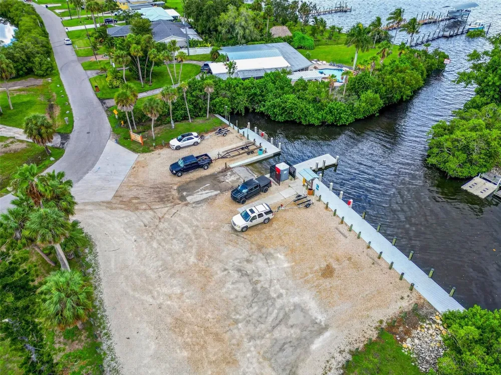 341 SHORE DRIVE Ellenton, FL 34222