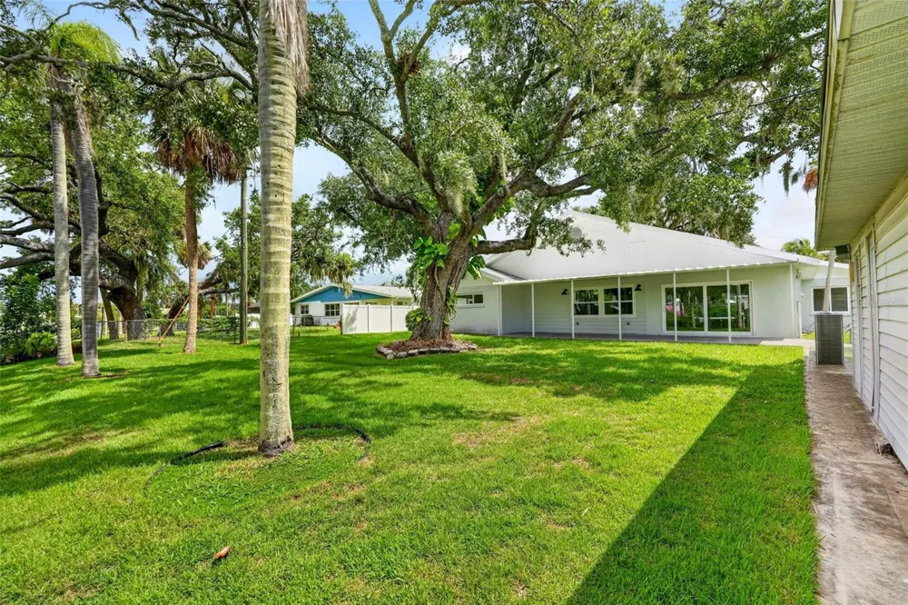 341 SHORE DRIVE Ellenton, FL 34222