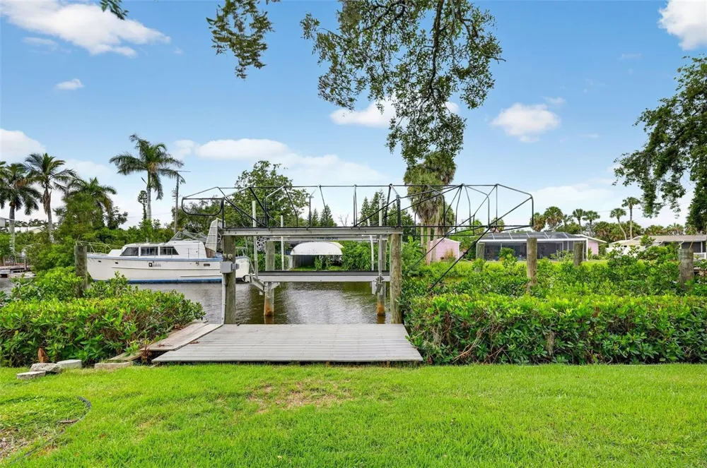 341 SHORE DRIVE Ellenton, FL 34222