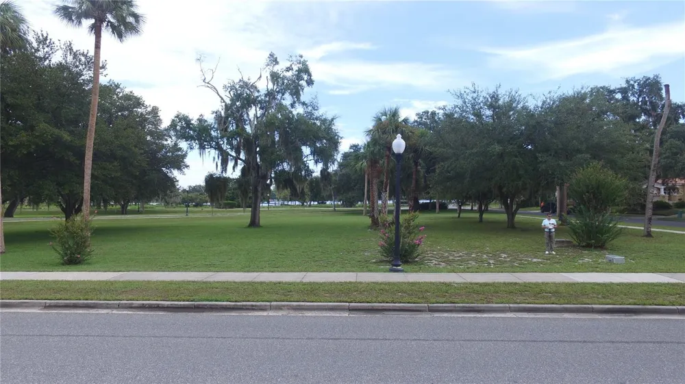 815 S 9TH STREET Leesburg, FL 34748