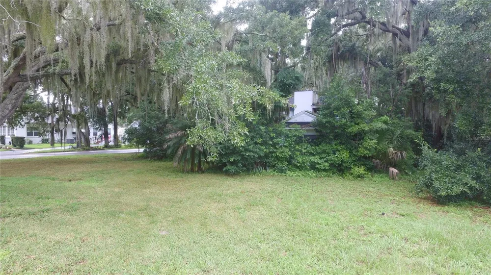 815 S 9TH STREET Leesburg, FL 34748