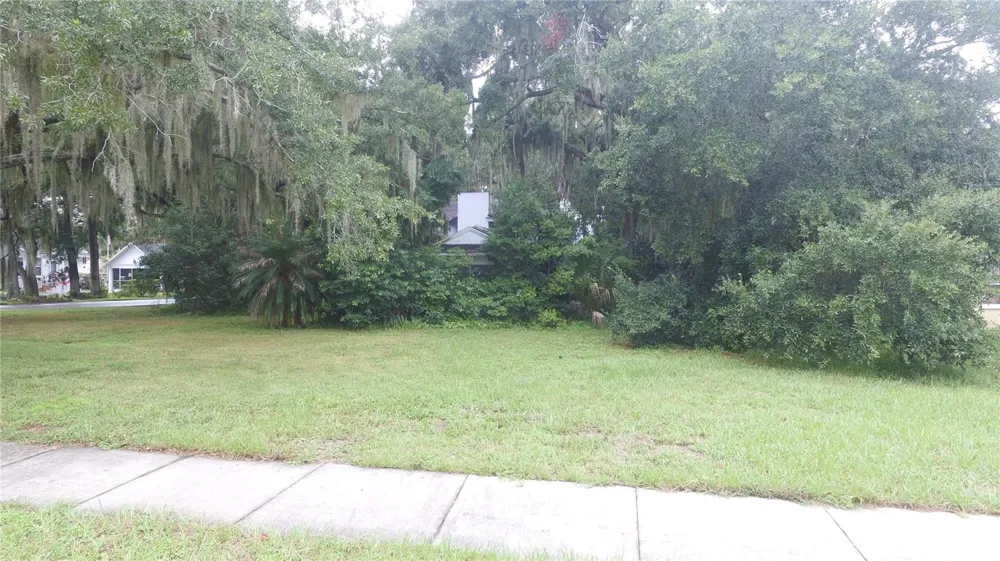 815 S 9TH STREET Leesburg, FL 34748