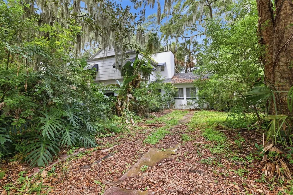 815 S 9TH STREET Leesburg, FL 34748