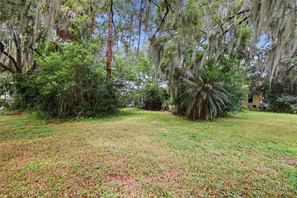 815 S 9TH STREET Leesburg, FL 34748