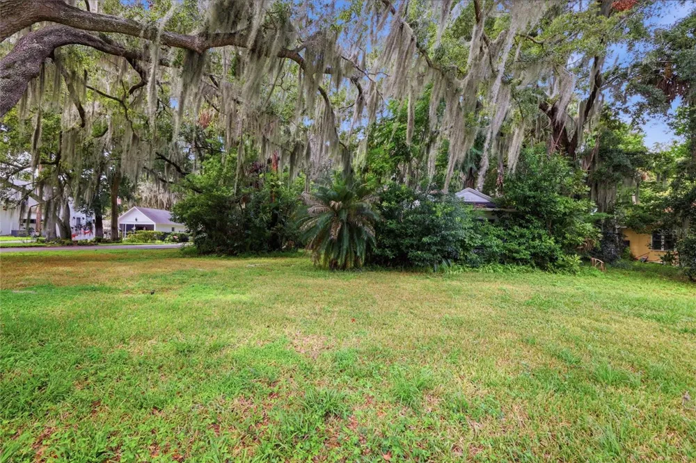 815 S 9TH STREET Leesburg, FL 34748