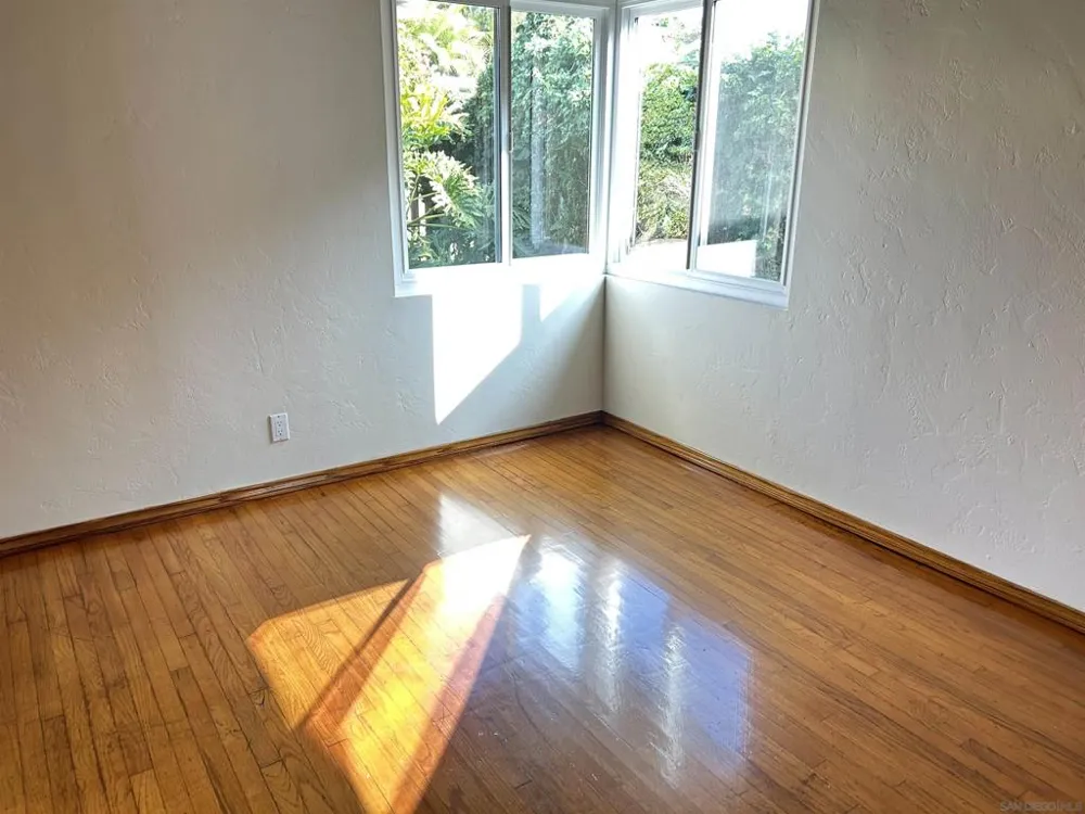 2420 OXFORD AVE. A Cardiff by the Sea, CA 92007