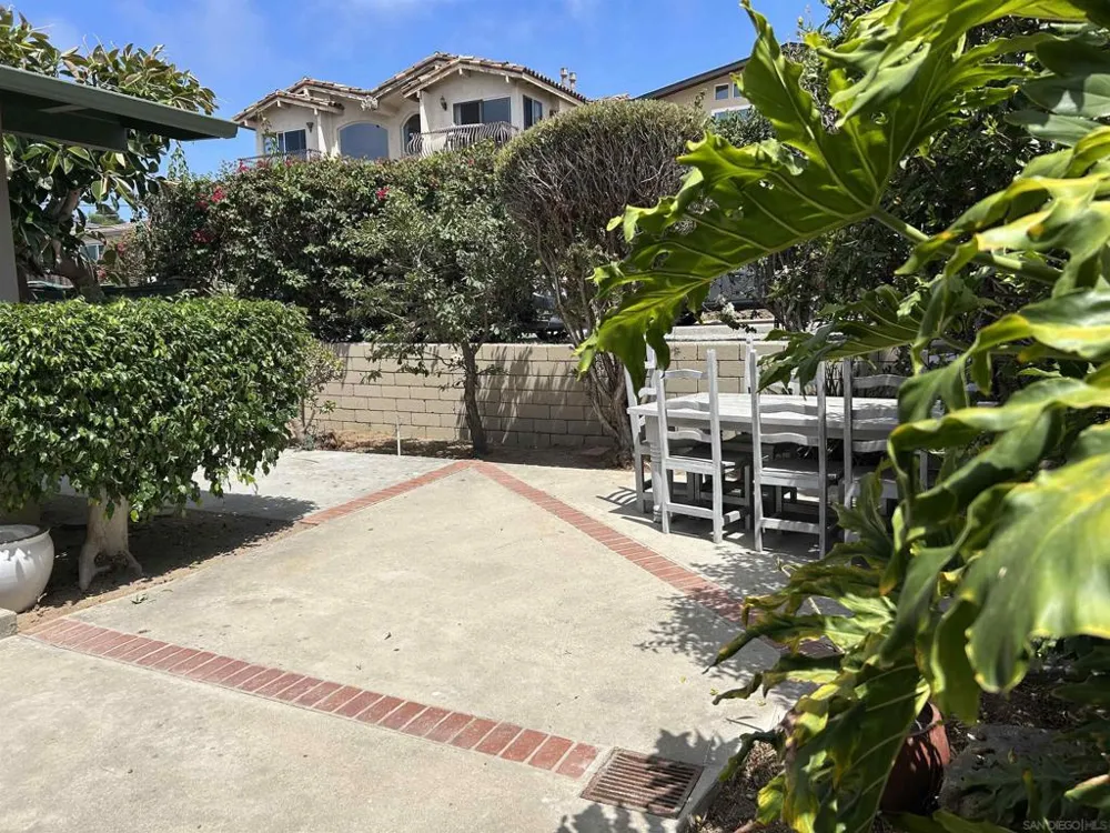 2420 OXFORD AVE. A Cardiff by the Sea, CA 92007