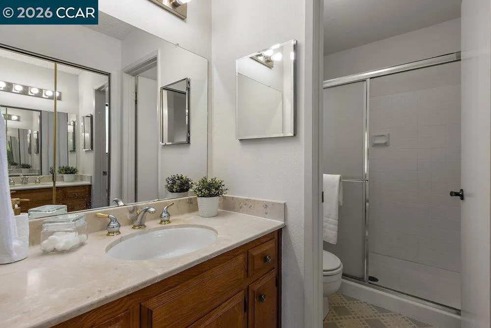 395 Marti Marie Dr Martinez, CA 94553