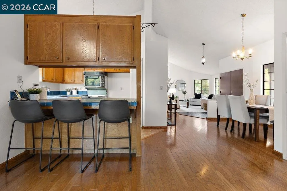 395 Marti Marie Dr Martinez, CA 94553