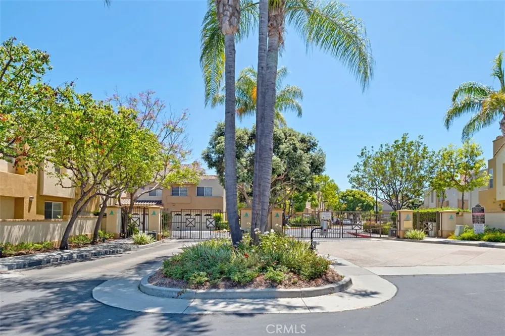 67 Tradewinds Aliso Viejo, CA 92656