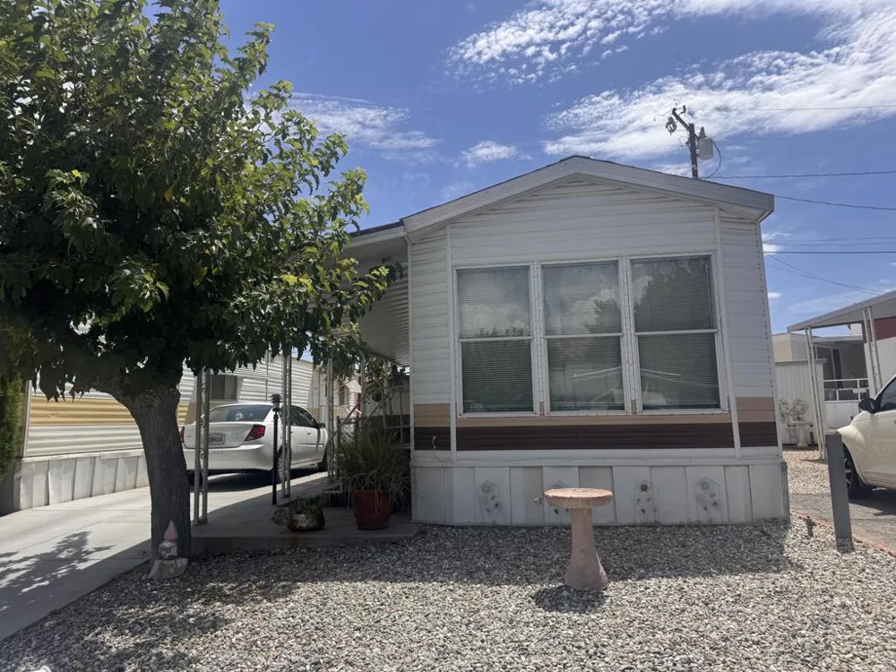 7484 Kickapoo Trail Yucca Valley, CA 92284