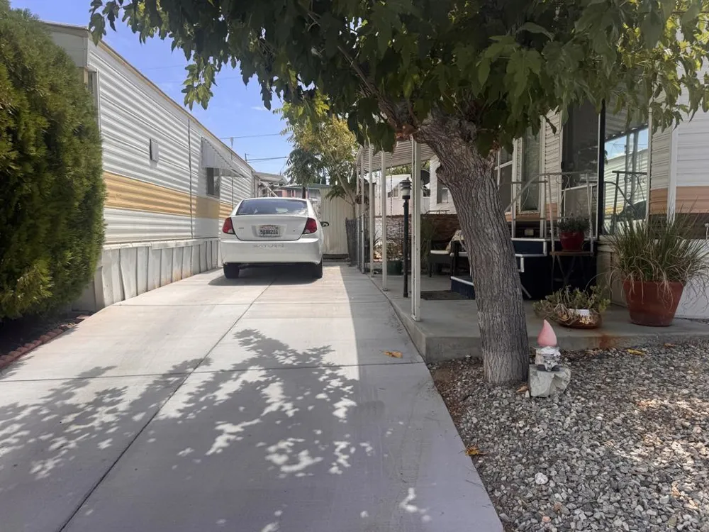 7484 Kickapoo Trail Yucca Valley, CA 92284
